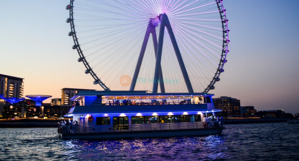 Cena en Crucero en Barco de Cristal Marina - Image 1 of 6