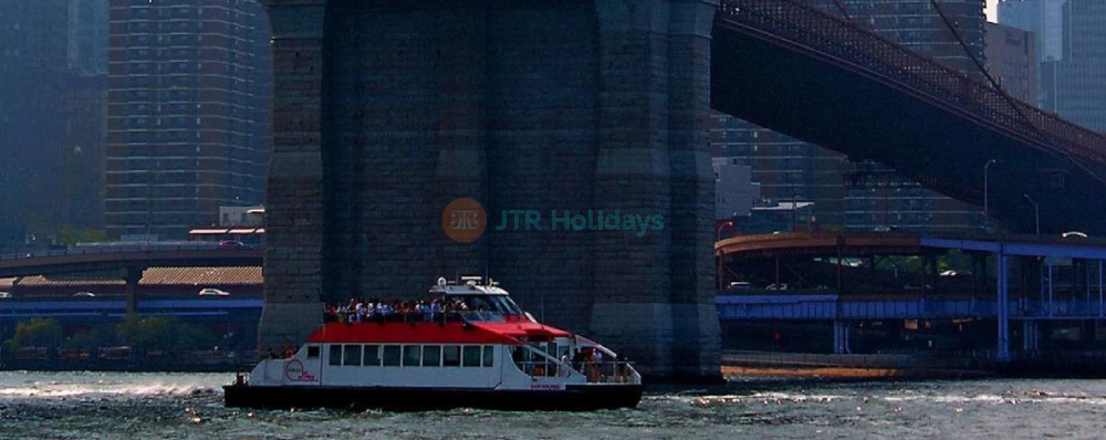 Liberty Super Express Cruise - Circle Line Sightseeing New York - JTR Holidays - Image 4 of 5