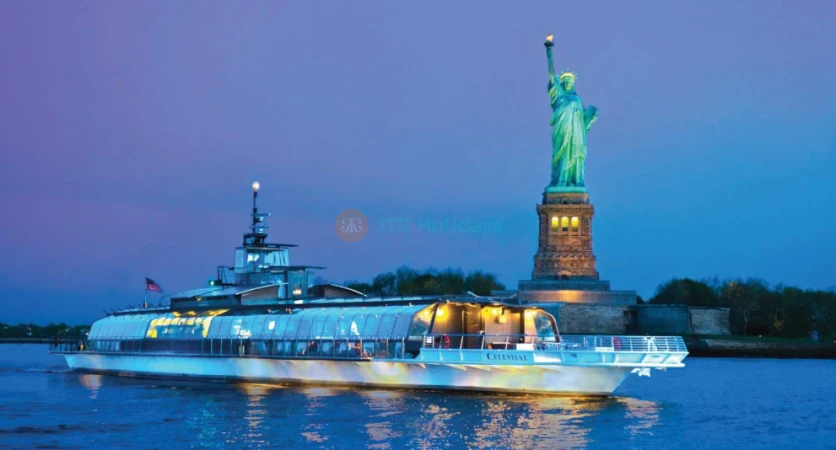 Bateaux New York Premier Plus Dinner Cruise - Luxury Dining on the Water - JTR Holidays