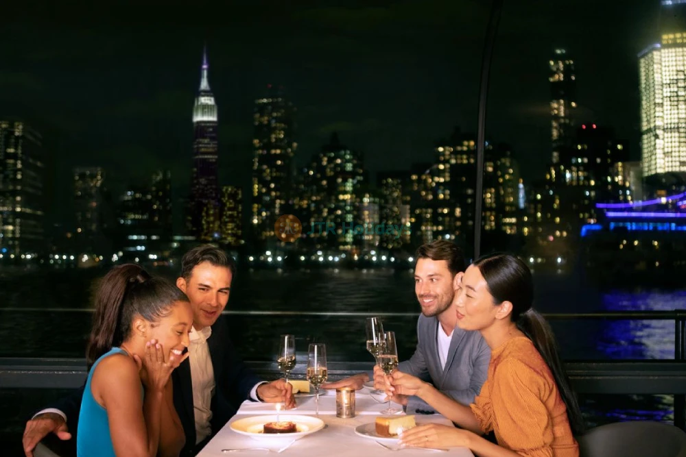 Bateaux New York Premier Plus Dinner Cruise - Luxury Dining on the Water - JTR Holidays - Image 7 of 9