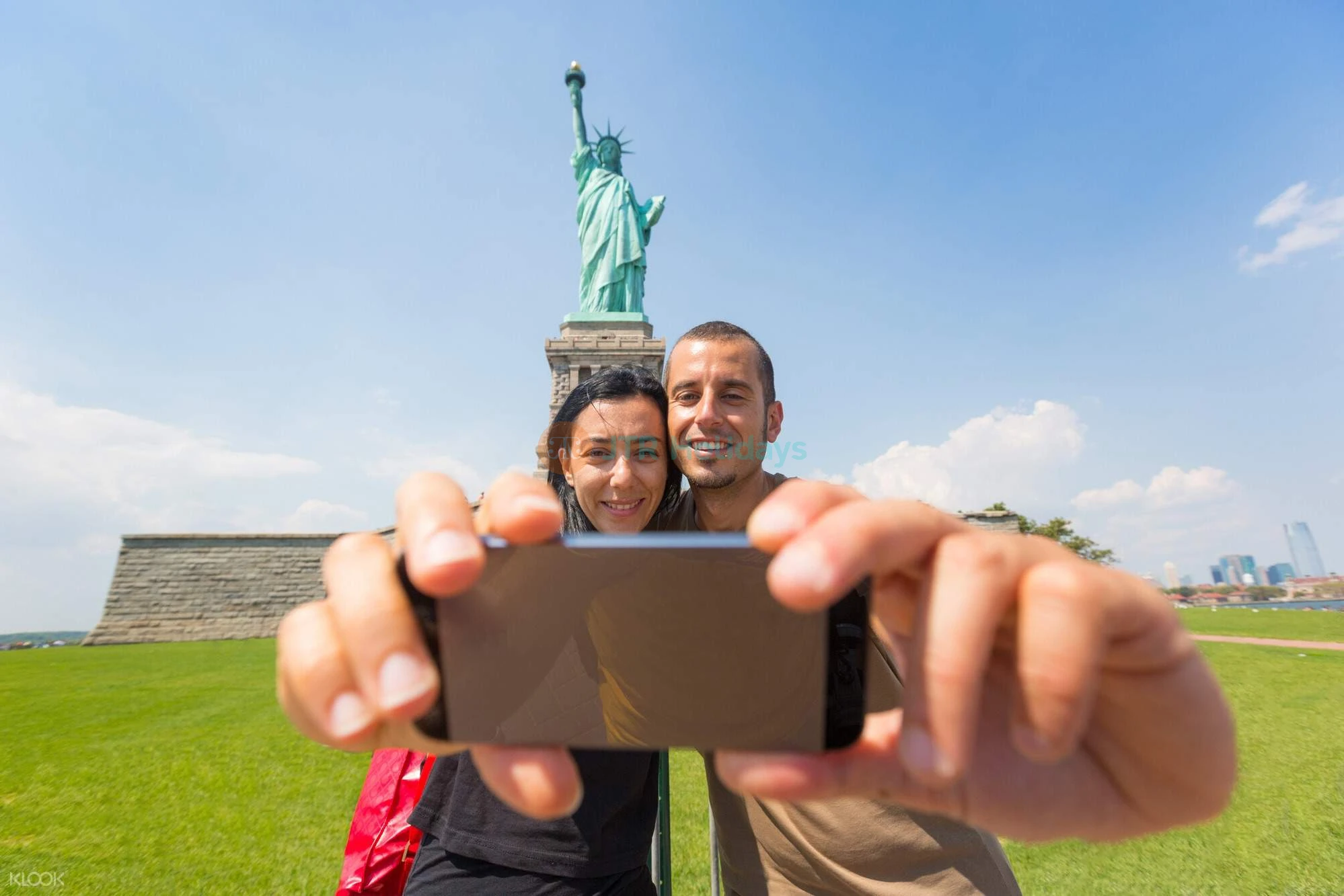 Statue of Liberty and Ellis Island - Guided Tour in New York - JTR Holidays