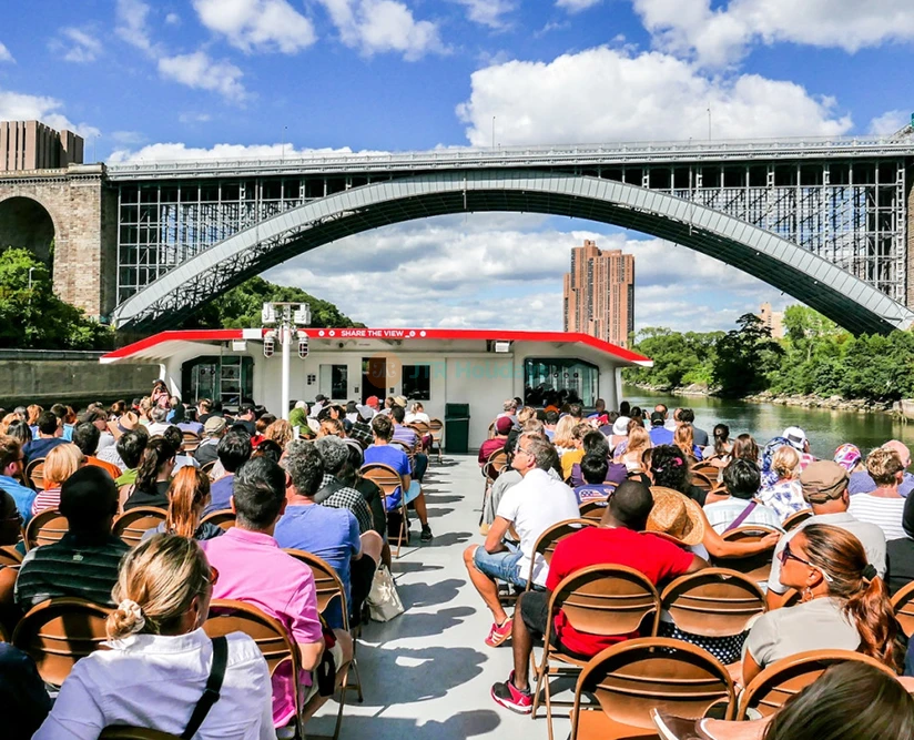 Best of New York City Sightseeing Cruise - 2.5-Hour Circle Line Tour - JTR Holidays - Image 2 of 5