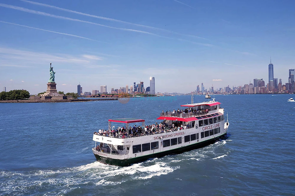 Statue of Liberty & Midtown Cruise - 1-Hour NYC Boat Tour - JTR Holidays