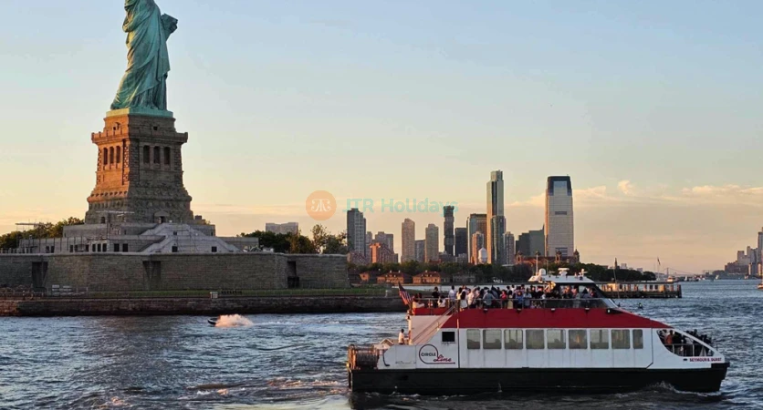 Statue at Sunset Cruise Experience in New York | Scenic NYC Boat Tour - JTR Holidays