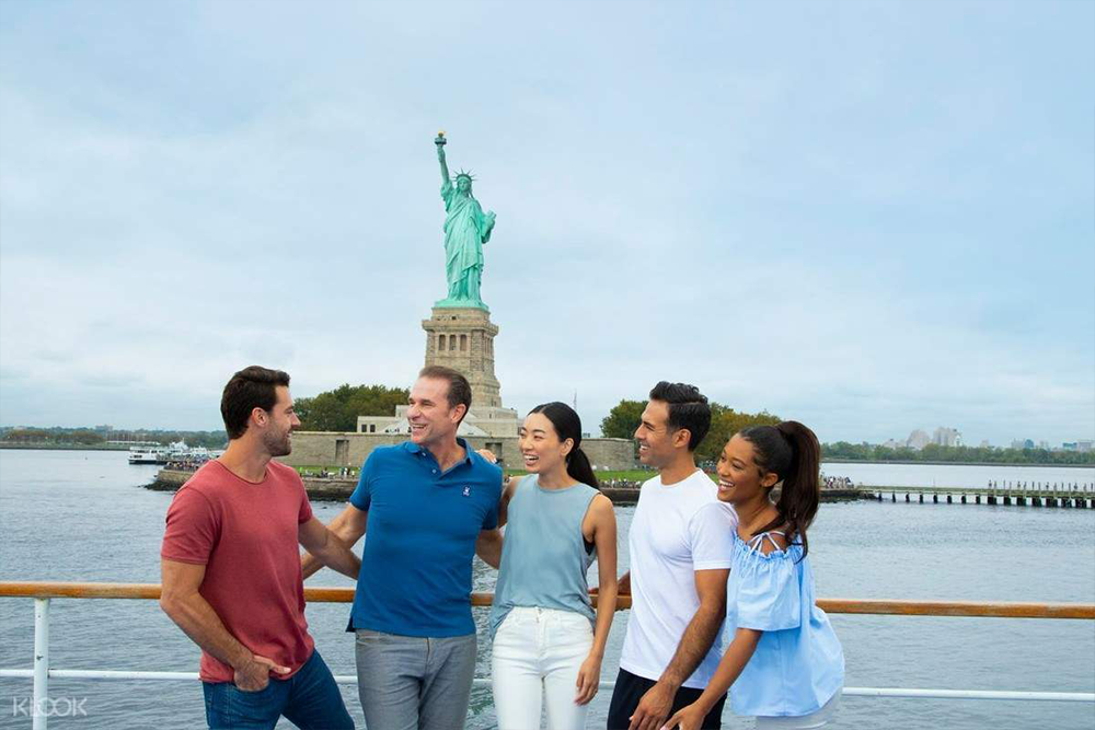 Brunch, Lunch, Or Dinner Buffet River Cruise In New York City - Enjoy a relaxing river cruise in New York City while having a tasty buffet meal. You can choose from brunch, lunch, or dinner depending on your schedule. As the boat sails along the river, you’ll see famous landmarks like the Statue of Liberty, Brooklyn Bridge, and the beautiful Manhattan skyline. The cruise offers a peaceful and scenic experience, perfect for couples, families, or friends. The food is freshly prepared and served in a spacious dining area on board. Whether you sail in the daytime or evening, the views are stunning. You can take photos, enjoy the music, and soak in the city’s atmosphere. It’s a fun and unique way to explore NYC. This cruise is a great mix of sightseeing and dining on the water Brunch, Lunch, Or Dinner Buffet River Cruise In New York City - Image 1 of 5