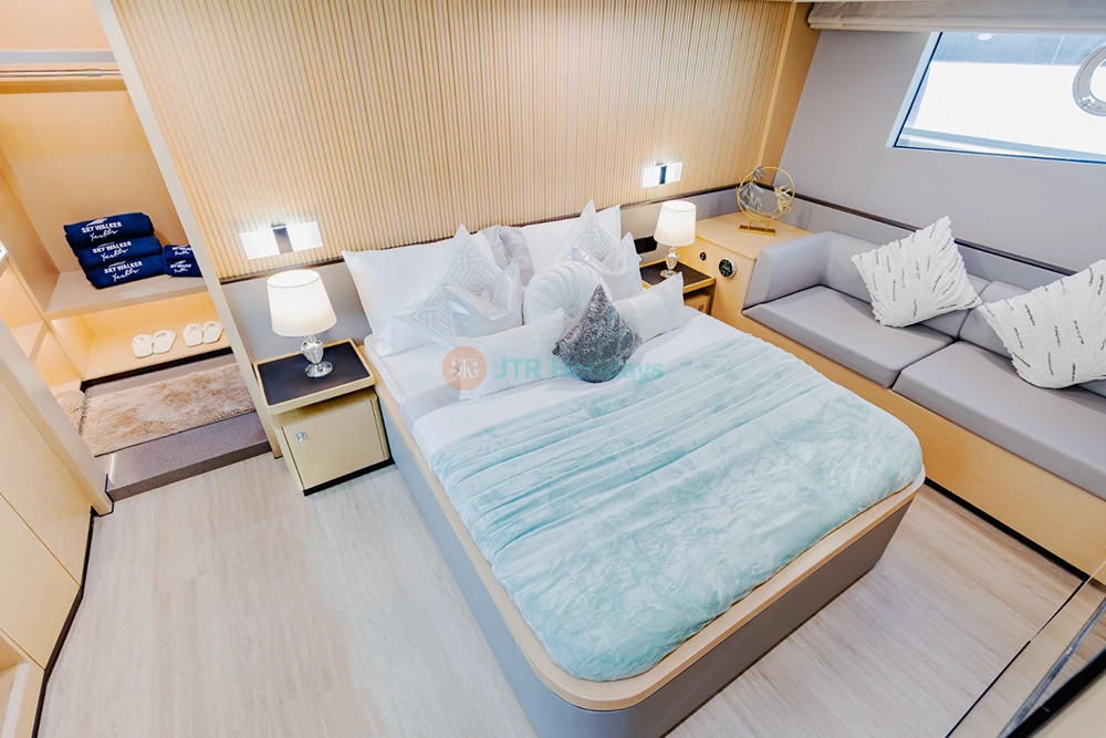 Gala Yacht Rental Dubai – 62 FT Luxury Private Cruise - JTR Holidays