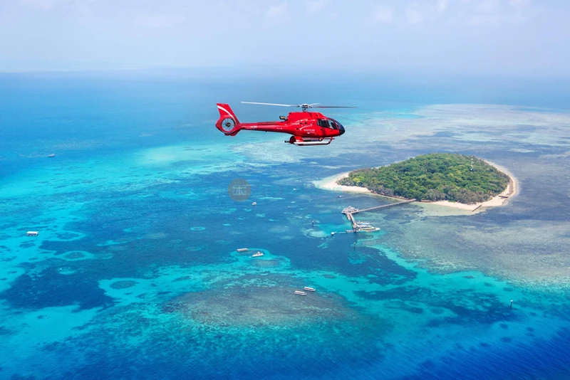 Volo Panoramico sulla Great Barrier Reef da Cairns o Port Douglas