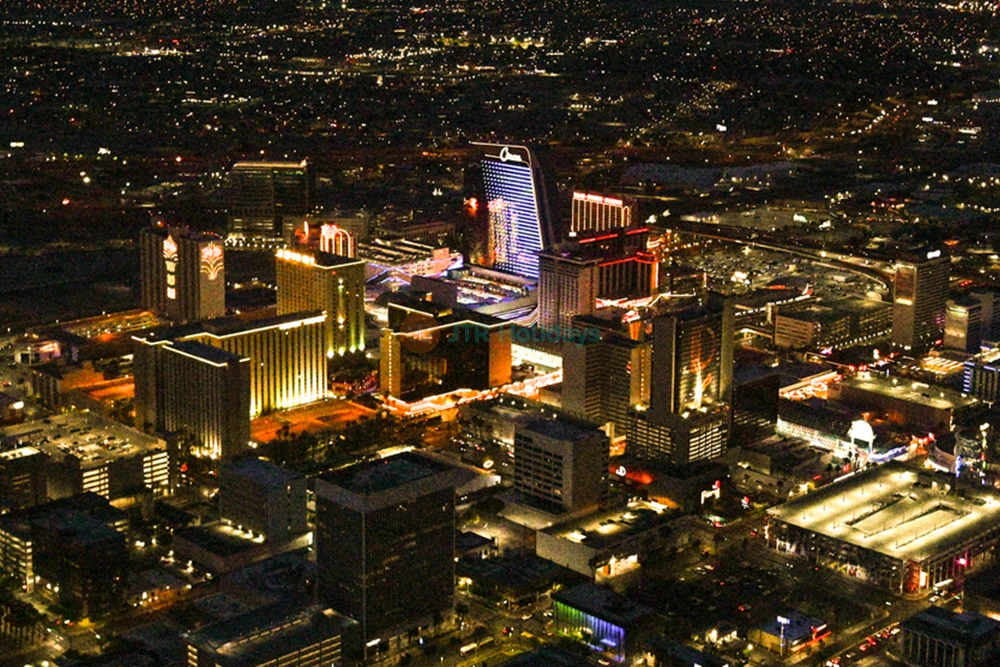 Las Vegas Helicopter Night Flight | City Views from Above - JTR Holidays