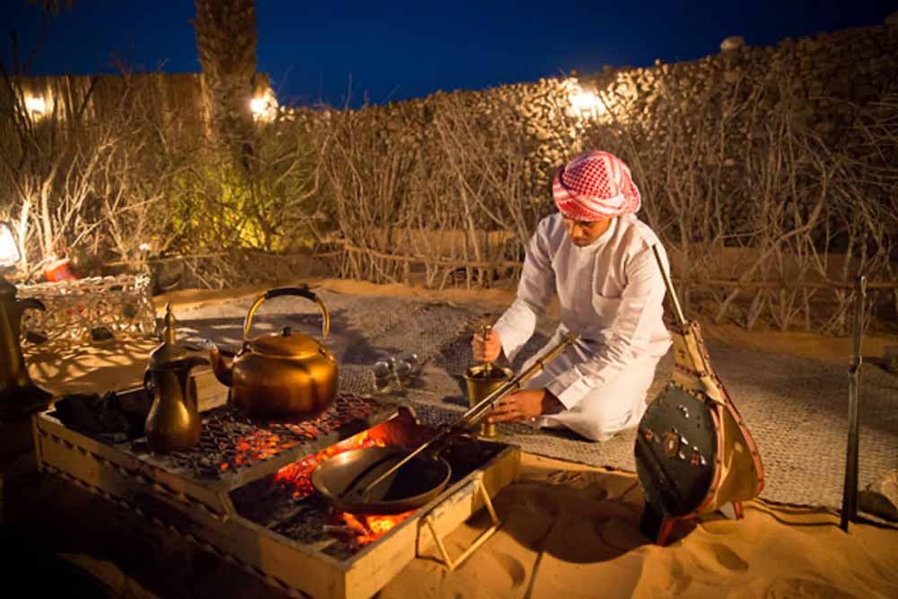 Heritage Safari by Vintage Land Rover - Experience the most awarded Desert Safari in Dubai. Take a step back in time and experience Dubai as it was in the 1950s on an adventure in the Dubai desert with a professional Conservation Guide. Embark on a wildlife drive through Dubai Desert Conservation Reserve in an open-top vintage Land Rover. Heritage Safari by Vintage Land Rover - Image 5 of 5
