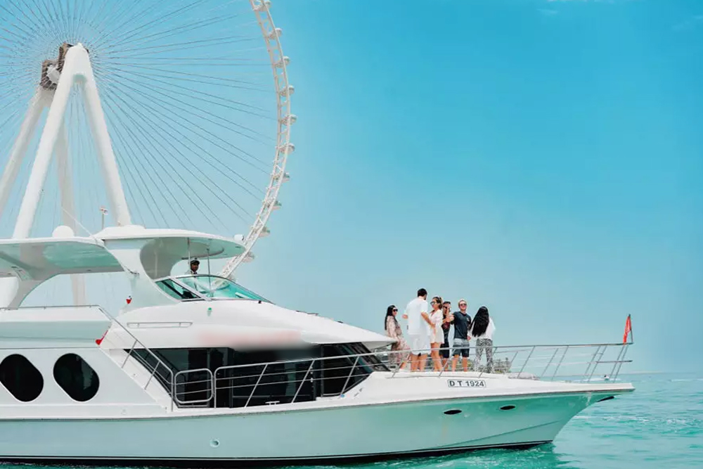 1 ЧАС Прогулка на яхте по Дубай Марина - Изображение 4 из 5