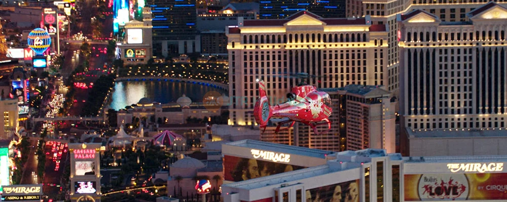 Vegas Night Helicopter Ride – Strip Views - JTR Holidays - Image 3 of 5