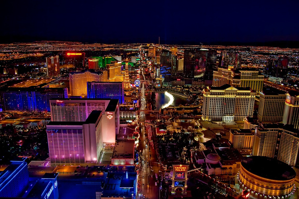Las Vegas Strip Helicopter Night Flight - Image 8 of 9