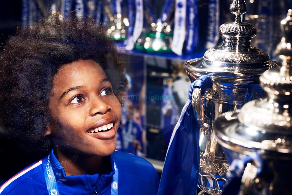 Chelsea Football Club Tour – Explore the Stadium & Museum - JTR Holidays - Image 11 of 13