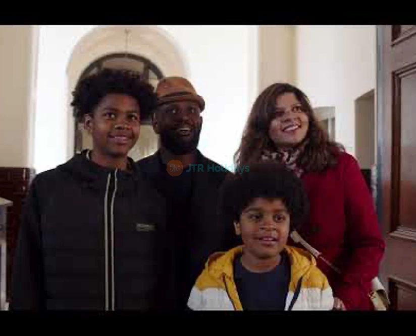 Royal Mews at Buckingham Palace - Image 5 of 5