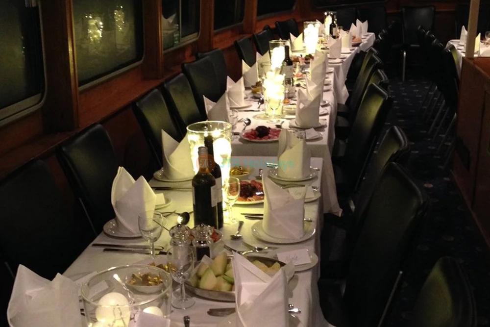 Thames River Evening Cruise – Scenic London Night Tour - JTR Holidays