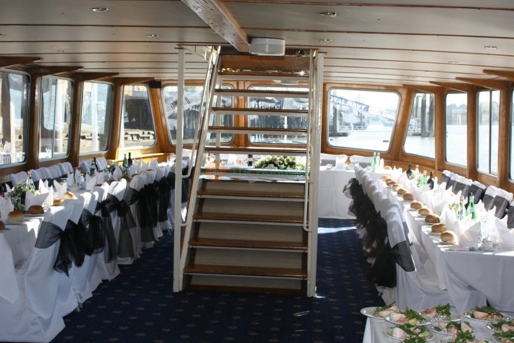 Evening Cruise on the River Thames - Image 11 of 11