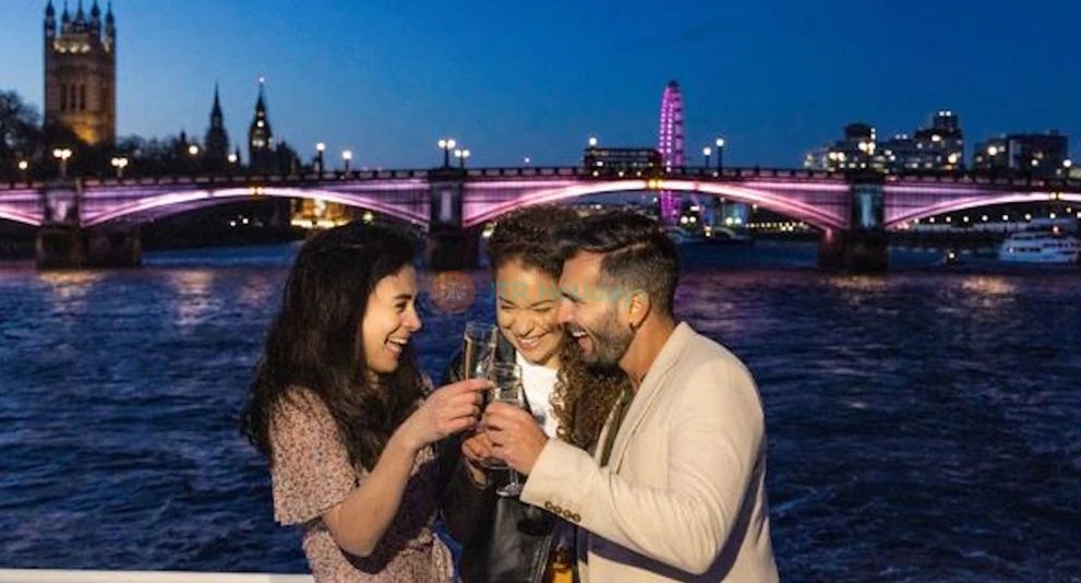 Luxury Dinner Cruise on the River Thames – Unforgettable London Night Out - JTR Holidays - Image 1 of 5