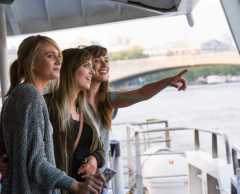 River Thames Hop-On Hop-Off by Thames Clippers - JTR Holidays
