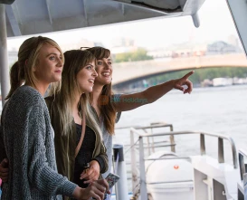 Thames Clippers Uber Boat | Explore London by River – Hop On Hop Off - JTR Holidays