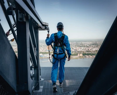City Climb Ticket at Edge New York - The City Climb ticket at Edge New York offers an unforgettable adventure, allowing you to scale the world’s highest open-air building ascent. Experience the thrill of climbing a 1,200-foot-high skyscraper, with stunning 360-degree views of New York City. Strap on a climb suit, lean out from the highest outdoor platform in the city, and take in the surreal sights of iconic landmarks like the Empire State Building and Central Park. This daring experience is perfect for adventure-seekers looking to see the city from a whole new perspective. City Climb Ticket at Edge New York - Image 5 of 5
