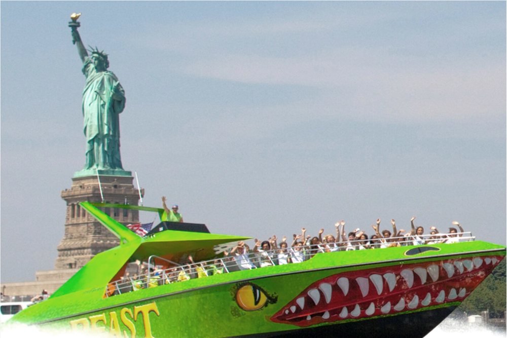 The Beast Speedboat Ride Experience in New York - Image 2 of 5