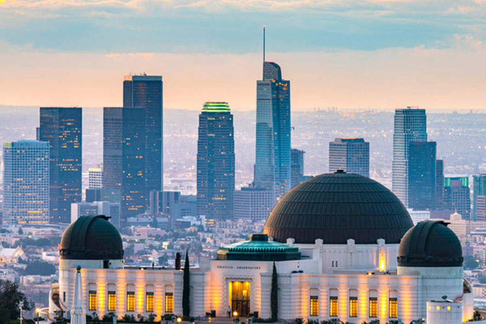 Full Day Grand Bus Tour in Los Angeles - Image 1 of 6