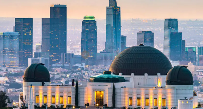 Full Day Grand Bus Tour in Los Angeles - Image 1 of 6