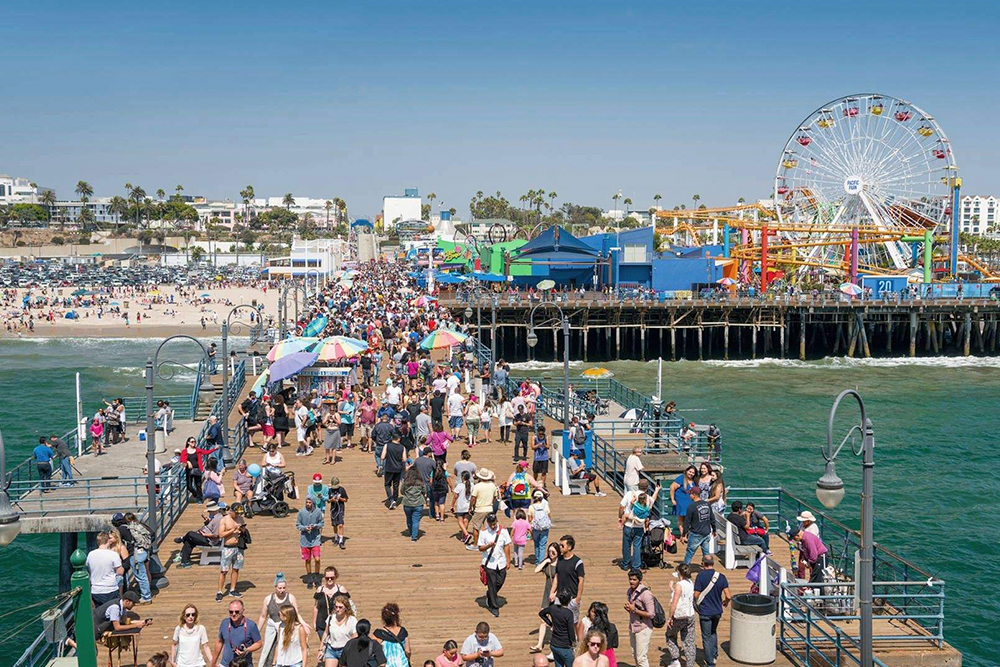 Full Day Grand Bus Tour in Los Angeles - Image 3 of 6