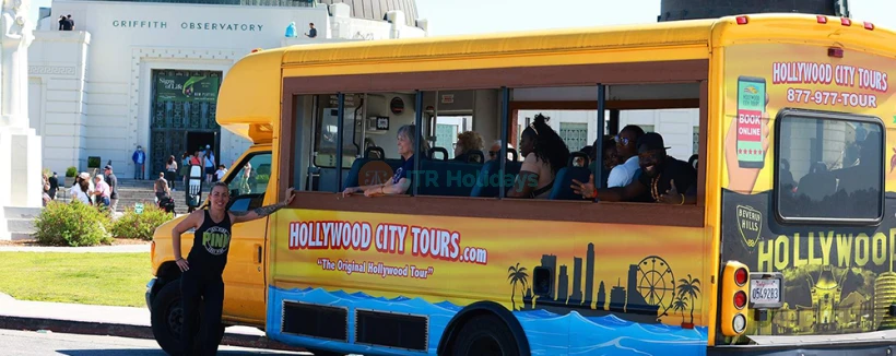 Full Day Grand Bus Tour in Los Angeles - Experience the best of Los Angeles in just one day with the "Explore LA in a Day" Grand Bus Tour. This comprehensive full-day tour takes you to iconic landmarks like Hollywood Boulevard, Beverly Hills, Santa Monica Pier, and Venice Beach, with expert guides providing fascinating insights along the way. Whether you're a first-time visitor or a local looking to rediscover the city, this tour is the perfect way to see all the must-see spots of LA in one unforgettable trip Full Day Grand Bus Tour in Los Angeles - Image 4 of 5