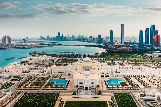 Abu Dhabi City Tour from Dubai with Sheikh Zayed Grand Mosque - Image 3 of 5