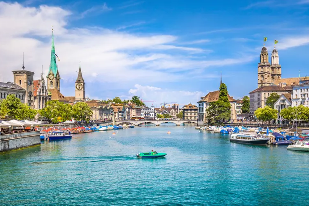 جولة أوروبية مبهرة – 6 ليالٍ و7 أيام | اكتشف أفضل المدن الأوروبية - جي تي آر هوليديز - Image 13 of 14