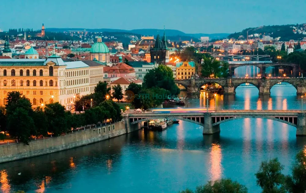 Forfait de Prague à Paris – Itinéraire de vacances en Europe 8 jours 7 nuits - JTR Vacances - Image 6 of 12