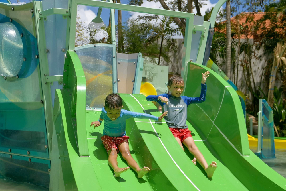 Waterbom Waterpark in Bali - Book your skip the line Waterbom Bali tickets to Kuta’s best waterpark. Zoom down world class slides like Climax and Python, drift along the Lazy River, and enjoy family zones, swim-up bars, and cashless Splash Bands. Perfect for thrill seekers and families secure your Bali waterpark adventure today. Waterbom Waterpark in Bali - Image 4 of 5