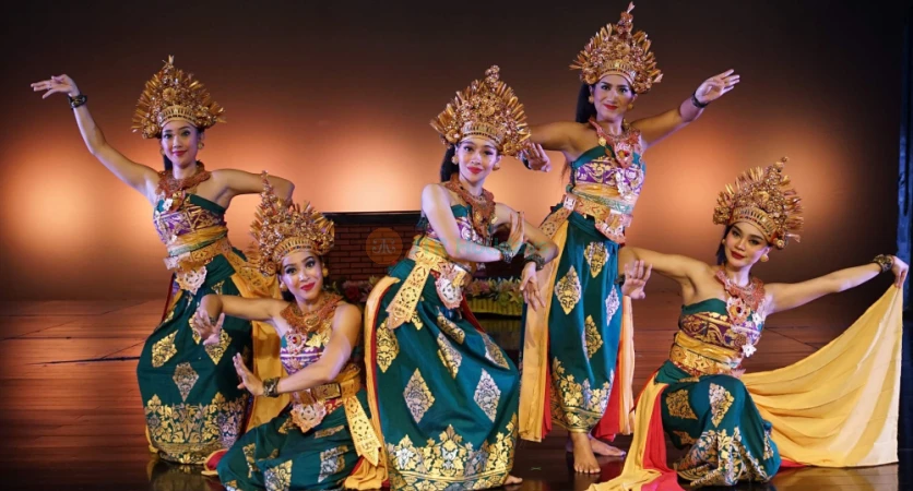 Devdan Show Bali Nusa Dua Cultural Spectacle - JTR Holidays
