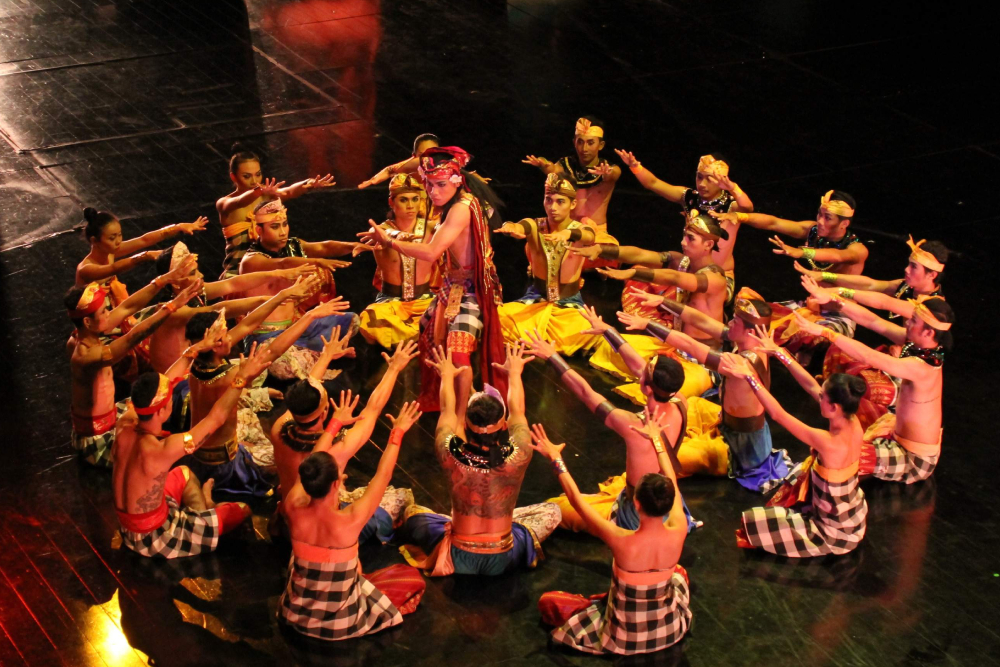 Devdan Show Ticket in Bali - Secure your Devdan Show Bali ticket for an unforgettable cultural performance at Nusa Dua Theatre. Experience award-winning Indonesian dance from Bali, Java, Sumatra, and Papua, enhanced by live gamelan music, modern acrobatics, and stunning special effects. Perfect for families and culture enthusiasts, this top-rated Bali cultural show showcases Indonesia’s “Unity in Diversity.” Book your Devdan Show in Bali today for the best seats and skip the line access. Devdan Show Ticket in Bali - Image 4 of 5