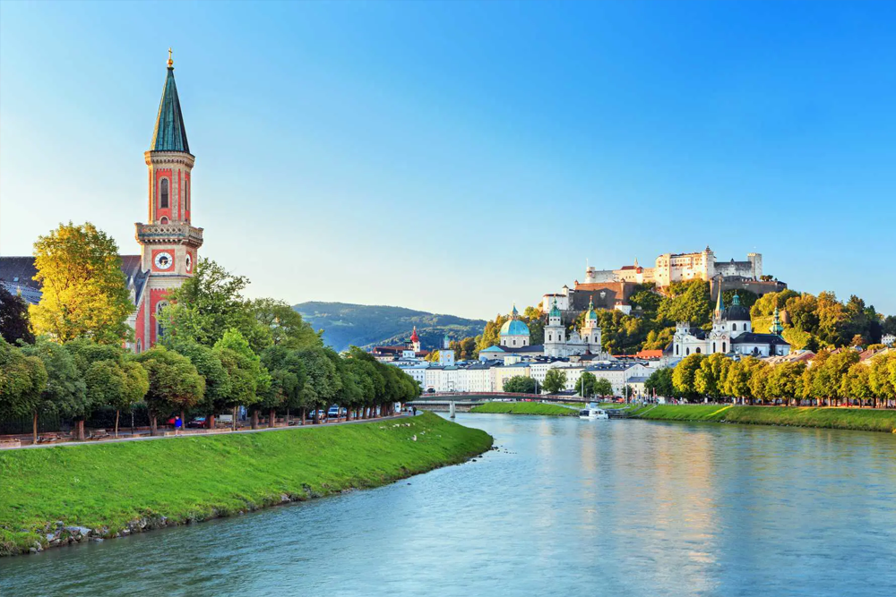 Prague, Munich and Austria Tour – 6 Nights 7 Days Europe Holiday Package - JTR Holidays - Experience the best of Central Europe with our 6 Nights 7 Days Prague, Munich, and Austria tour package. Explore the fairytale charm of Prague, the vibrant culture of Munich, and the scenic beauty of Austria in one unforgettable Europe holiday itinerary. This all-in-one Europe travel package includes city tours, boat rides, hotel stays with breakfast, guided transfers, and must-see attractions like Prague Castle and the Swarovski Crystal Museum. Perfect for couples, families, and first-time travelers to Europe. Prague, Munich and Austria Tour – 6 Nights 7 Days Europe Holiday Package - JTR Holidays - Image 4 of 5