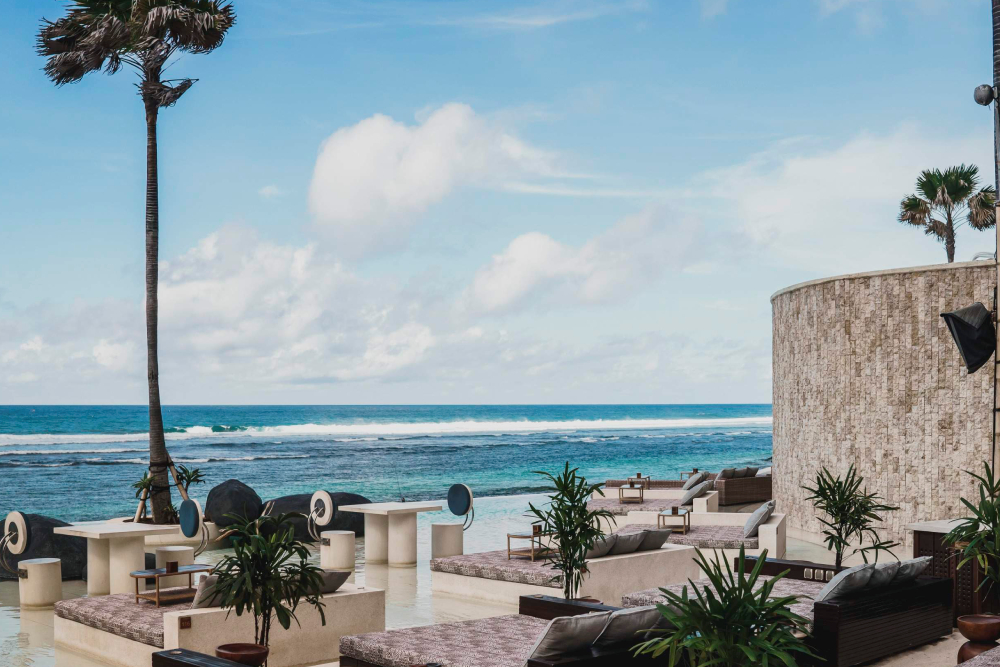 Tropical Temptation TT Beach Club Pass in Bali - Image 3 of 5