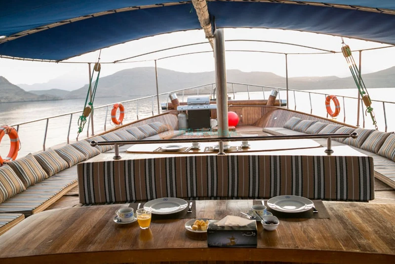 ムサンダム ステイケーション – ダウクルーズとヨットでの一泊滞在 - JTRホリデーズ - Image 6 of 8