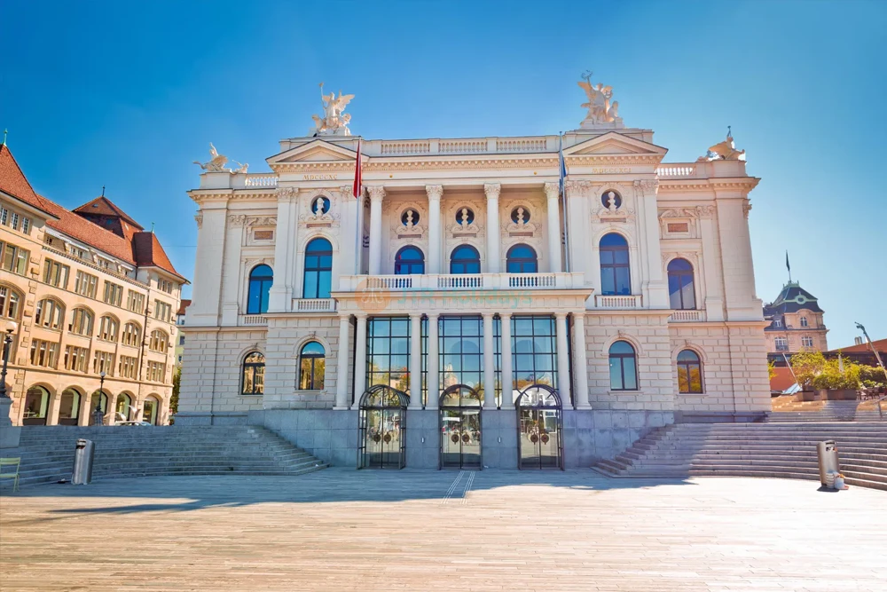 French and Swiss Spirit Tour – 7 Nights 8 Days | Paris to Switzerland Package - JTR Holidays - Image 6 of 7