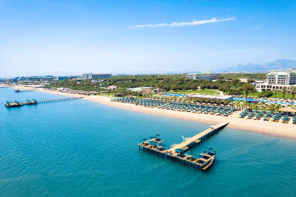 إقامة محلية في ريكسوس بريميوم بيليك مع دخول مجاني إلى أرض الأساطير | عطلة فاخرة شاملة كليًا في تركيا - صورة 2 من 5