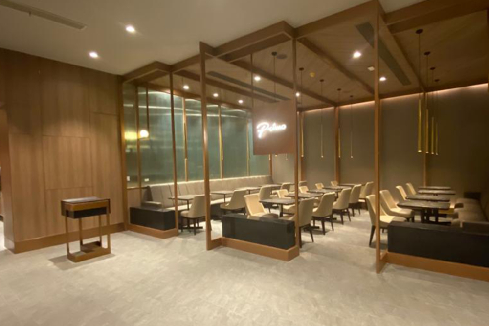 Saphire Plaza premium Lounge Jakarta Soekarno HattaTerminal 3 - Relax and recharge at Saphire Plaza Lounge in Jakarta Soekarno-Hatta Airport Terminal 3. Enjoy premium airport lounge access, complimentary snacks & drinks, high-speed WiFi, business center, shower facilities, and VIP service in CGK T3’s top lounge experience. Saphire Plaza premium Lounge Jakarta Soekarno HattaTerminal 3 - Image 3 of 5