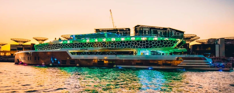 Dubai Marina Mega Yacht Dinner Cruise - Image 3 of 5