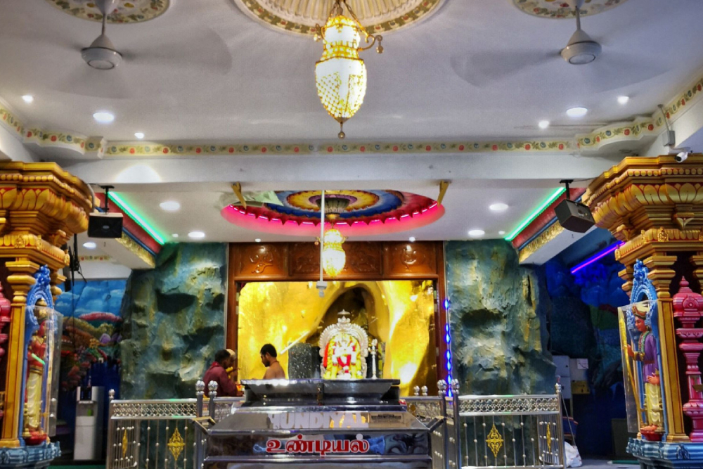 Batu Caves and Kuala Lumpur Countryside Tour - Image 4 of 5