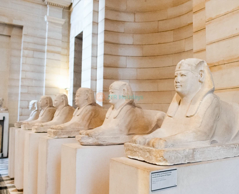 Louvre Museum Ticket in Paris – Book Online & Skip the Line - JTR Holidays - Image 2 of 5