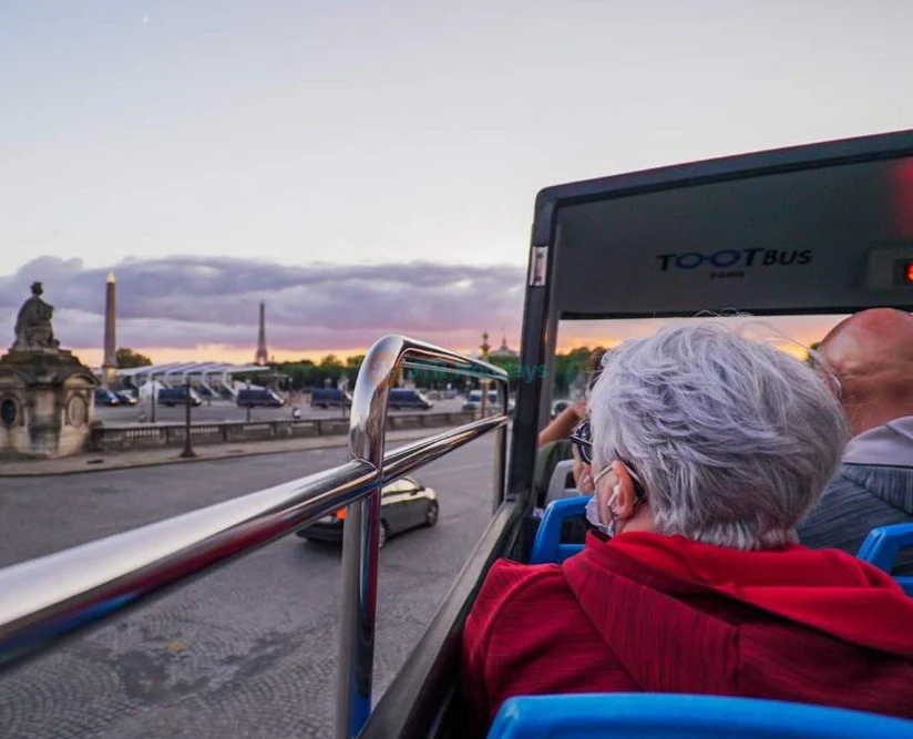 Tootbus Paris Hop-On Hop-Off Tours Explore Paris at Your Own Pace - JTR Holidays - Image 2 of 5