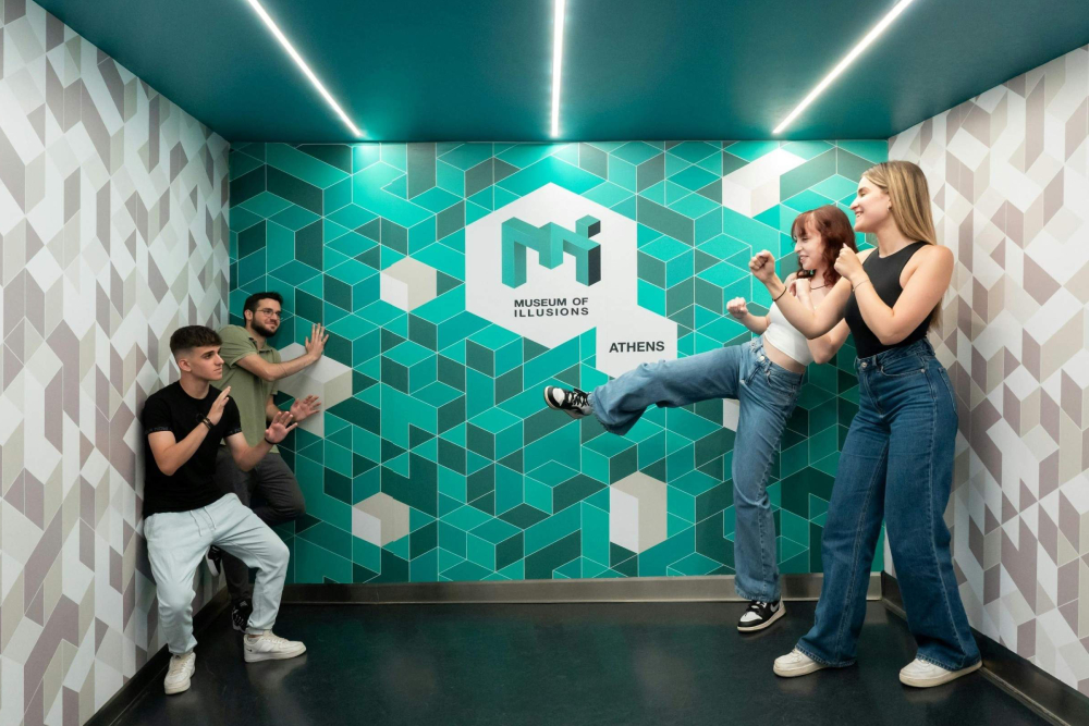 Museum der Illusionen Athen - Image 1 of 7