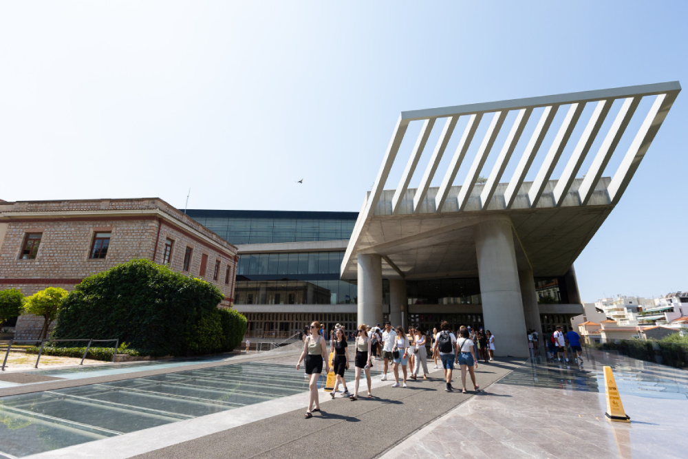 Acropolis and Acropolis Museum Morning Walking Tour - Image 4 of 5