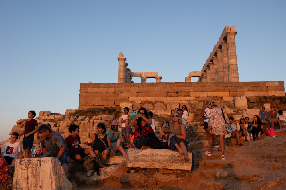 Temple of Poseidon in Cape Sounion Sunset Tour from Athens - Experience a magical sunset tour from Athens to Cape Sounion’s 5th-century BC Temple of Poseidon. Enjoy expert guide commentary, spot Lord Byron’s graffiti, and capture panoramic Aegean Sea views with round-trip coach transport. Temple of Poseidon in Cape Sounion Sunset Tour from Athens - Image 4 of 5