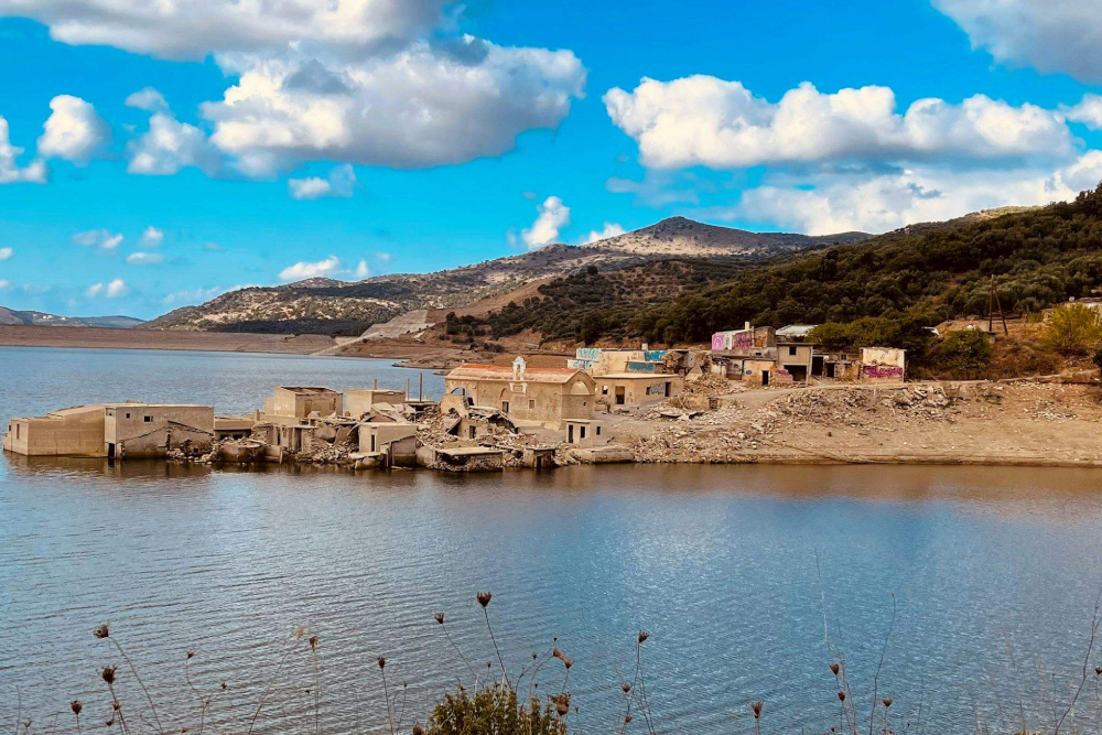 Jeep Safari in Crete & Cave of Zeus with Lunch, Drinks & Transfer - Join our Jeep Safari in Crete to the iconic Cave of Zeus, where you’ll tackle thrilling off road adventure with an expert guided tour, indulge in an authentic Cretan lunch and unlimited drinks, and enjoy seamless hotel transfers. Perfect for adventure seekers, this all inclusive Crete excursion blends history, culture, and adrenaline book now for an unforgettable day in the Cretan mountains. Jeep Safari in Crete & Cave of Zeus with Lunch, Drinks & Transfer - Image 3 of 5