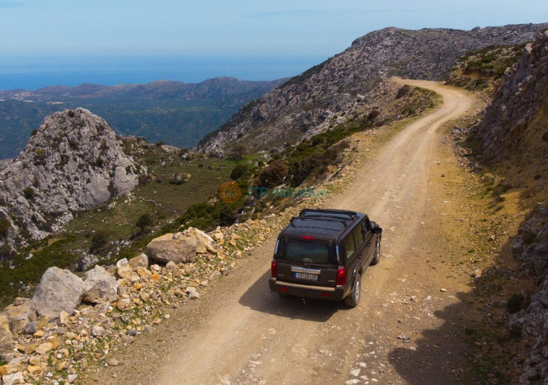 Jeep Safari a Creta & Grotta di Zeus con Pranzo, Bevande e Trasferimento
